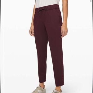 Lululemon On the Fly 7/8 Pants in Cassis - size 4